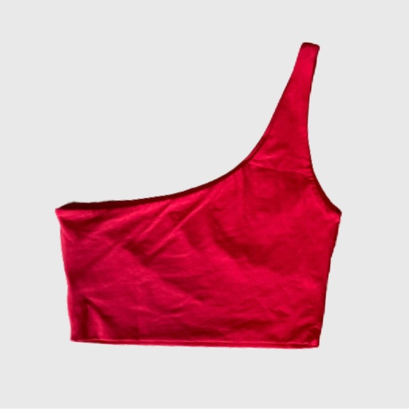 one shoulder red crop top - Picture 3 of 4